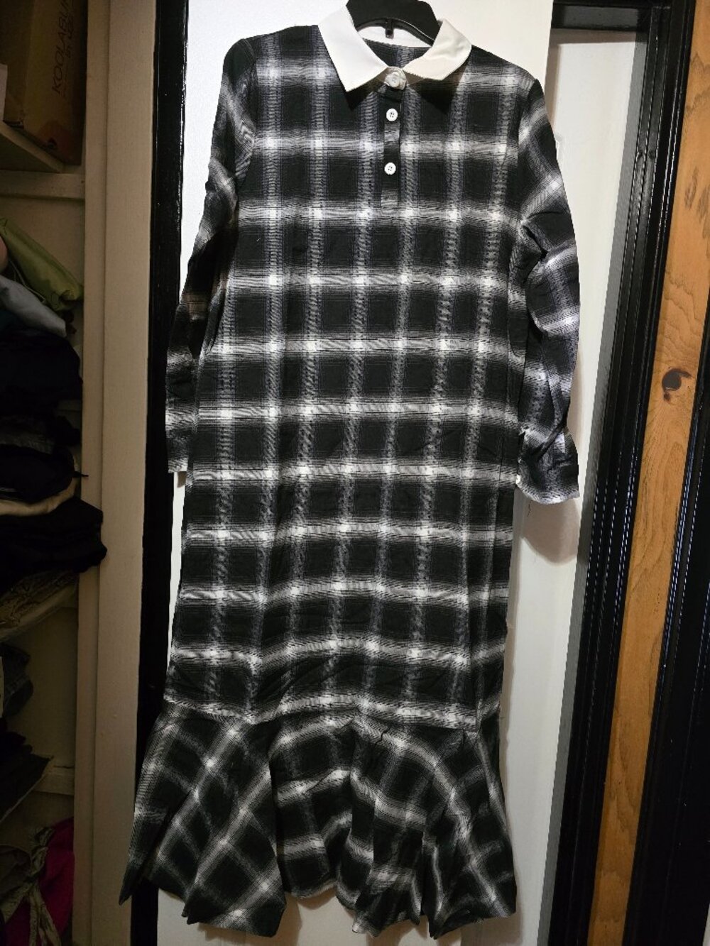 Shein Women's Long Black & White Plaid Long Sleeve Dress W Peter Pan Collar - XL